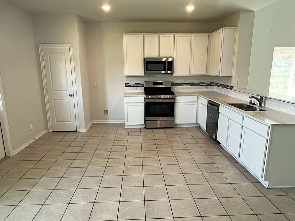 14302 Beach Pine Trail Crosby, TX 77532
