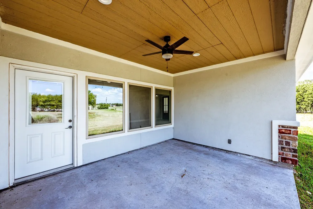 31 Chandlers Way Huntsville, TX 77320