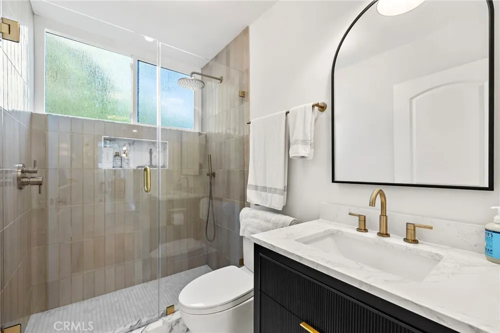 21703 Ocean Vista #101-A Laguna Beach, CA 92651
