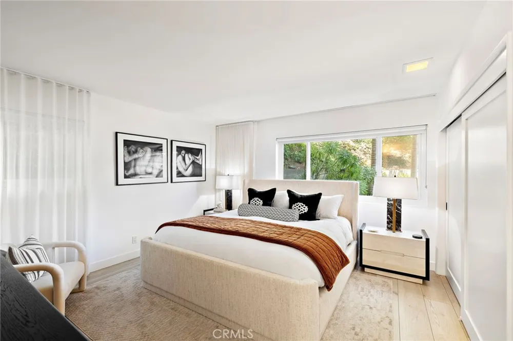 21703 Ocean Vista #101-A Laguna Beach, CA 92651