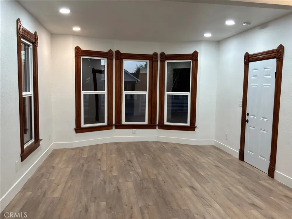 1409 Fig Corning, CA 96021