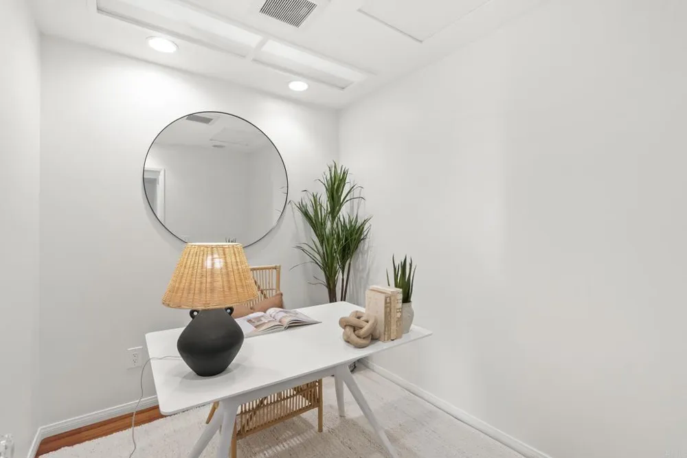 541 S Granados Avenue Solana Beach, CA 92075