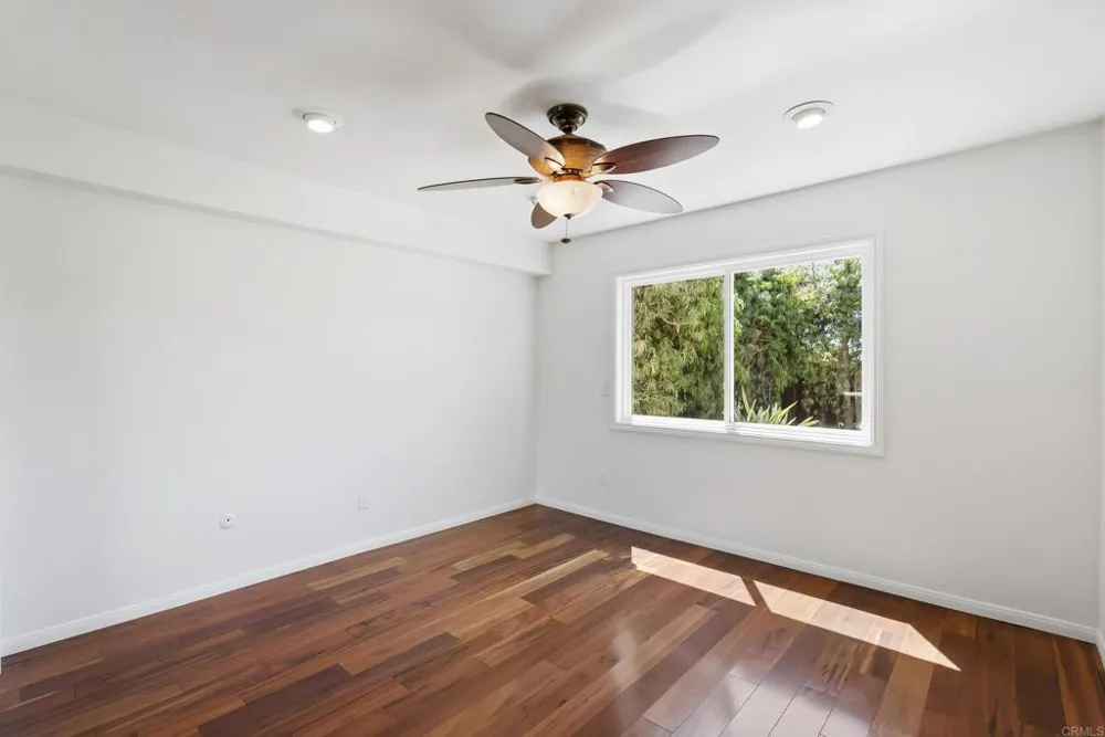 541 S Granados Avenue Solana Beach, CA 92075