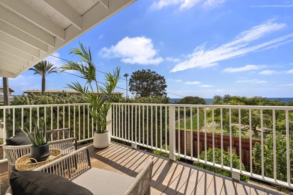 541 S Granados Avenue Solana Beach, CA 92075