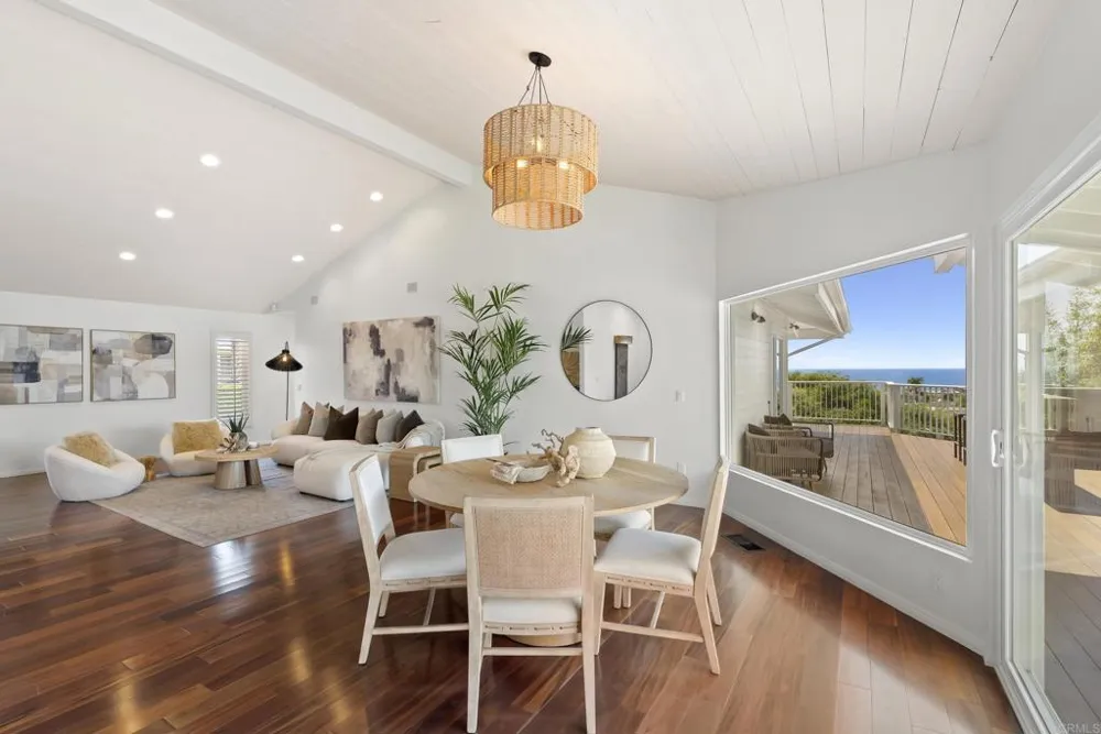 541 S Granados Avenue Solana Beach, CA 92075