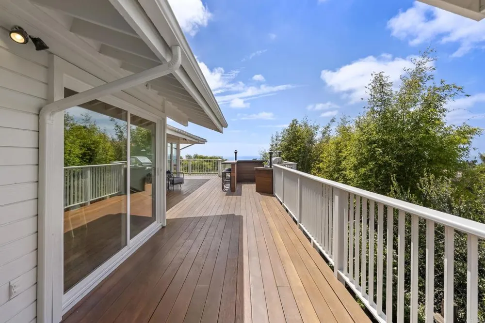541 S Granados Avenue Solana Beach, CA 92075