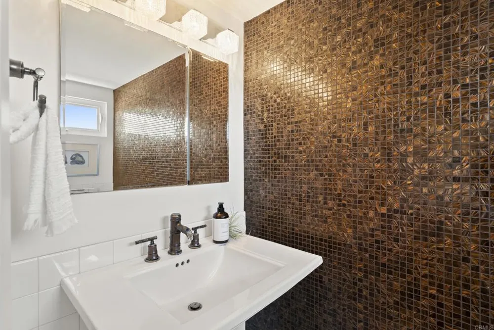 541 S Granados Avenue Solana Beach, CA 92075