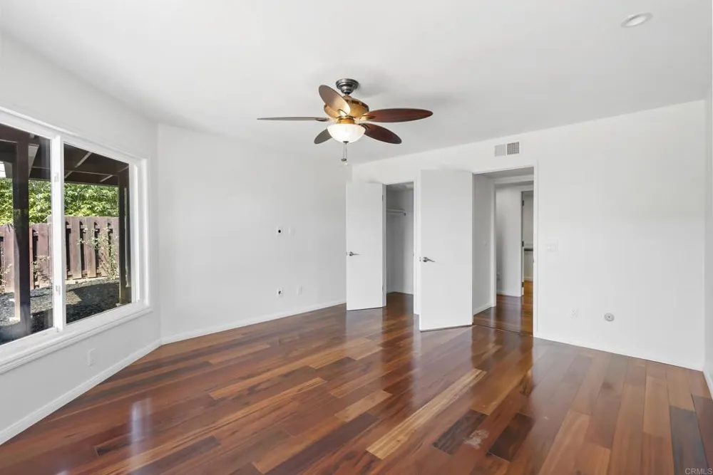 541 S Granados Avenue Solana Beach, CA 92075