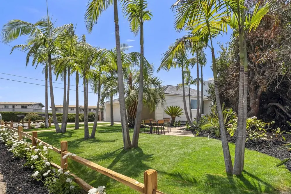 541 S Granados Avenue Solana Beach, CA 92075