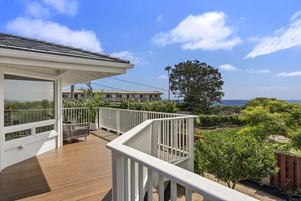 541 S Granados Avenue Solana Beach, CA 92075