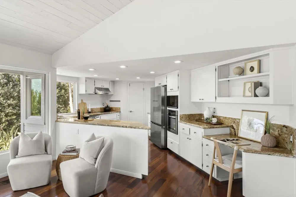 541 S Granados Avenue Solana Beach, CA 92075