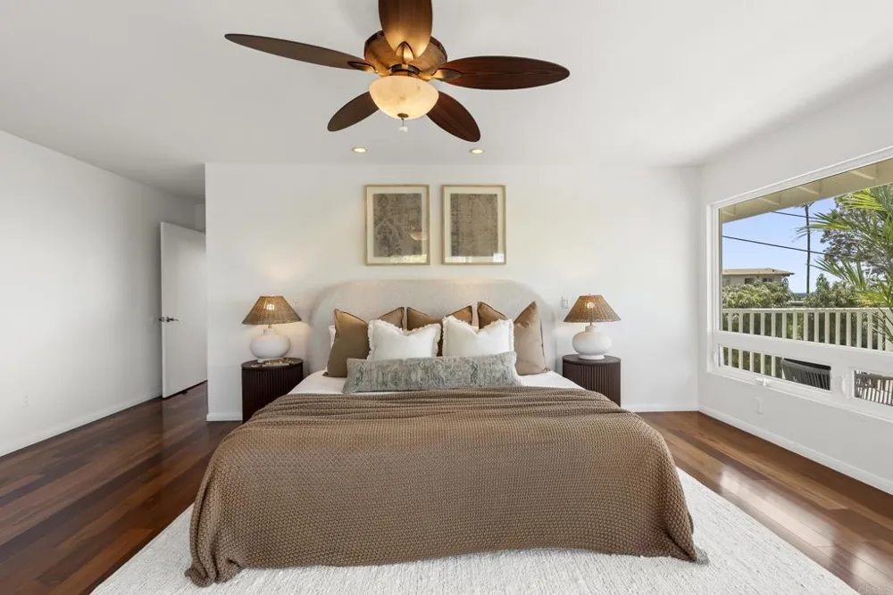 541 S Granados Avenue Solana Beach, CA 92075
