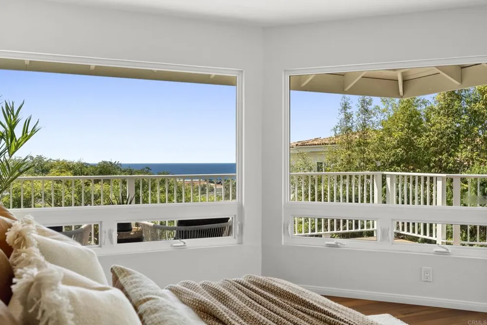 541 S Granados Avenue Solana Beach, CA 92075