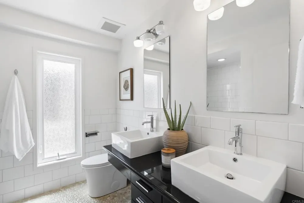 541 S Granados Avenue Solana Beach, CA 92075