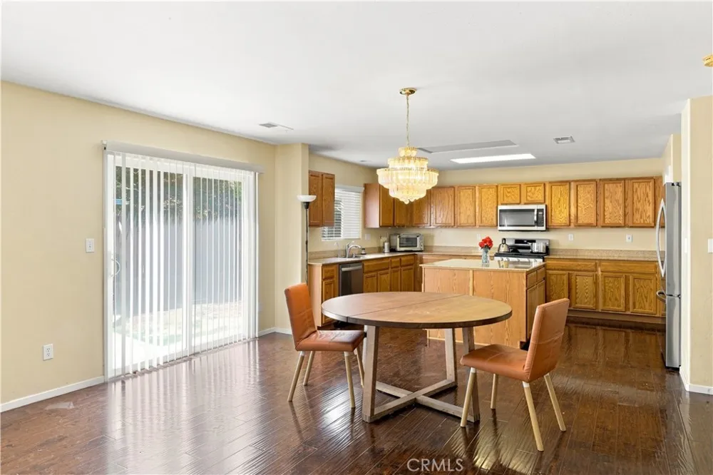 10619 Grand Prairie Dr Bakersfield, CA 93311