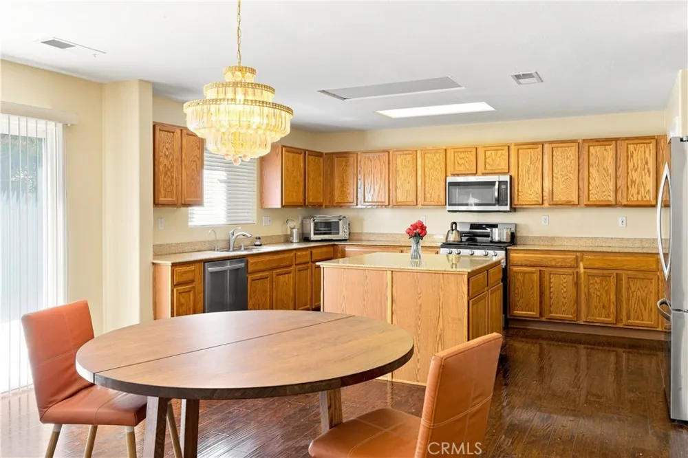 10619 Grand Prairie Dr Bakersfield, CA 93311