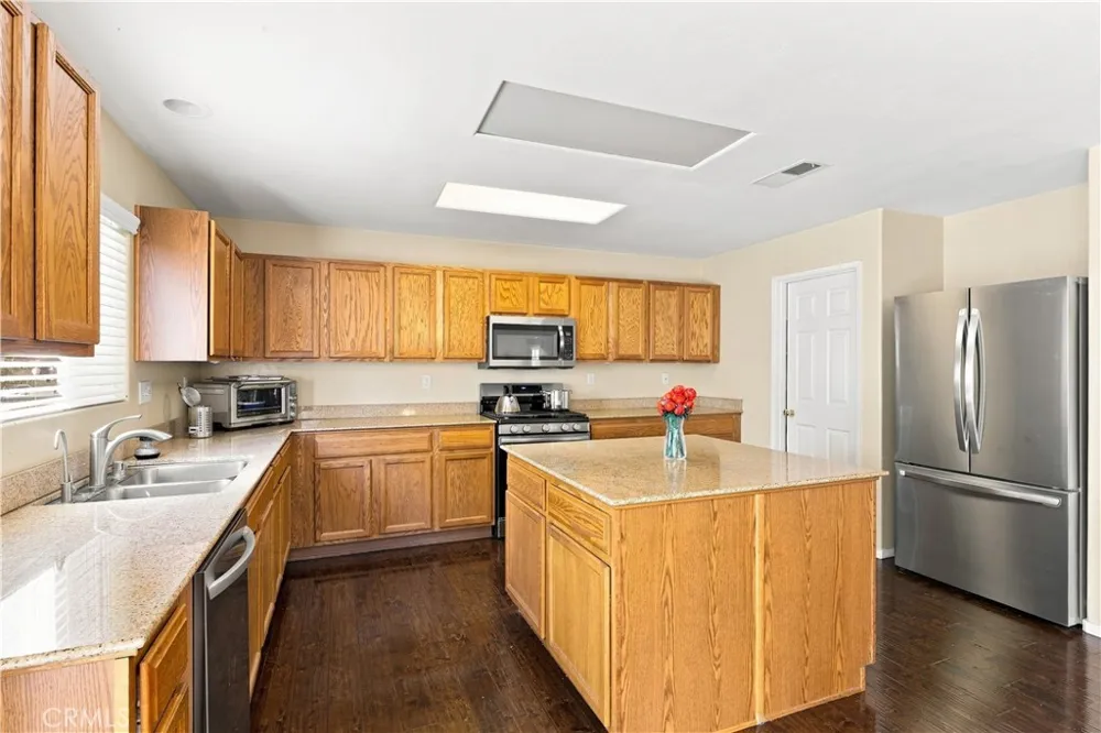 10619 Grand Prairie Dr Bakersfield, CA 93311