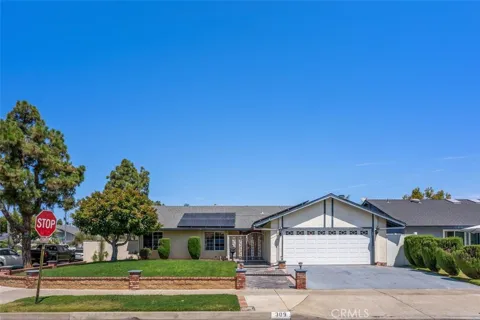 309 W Columbine