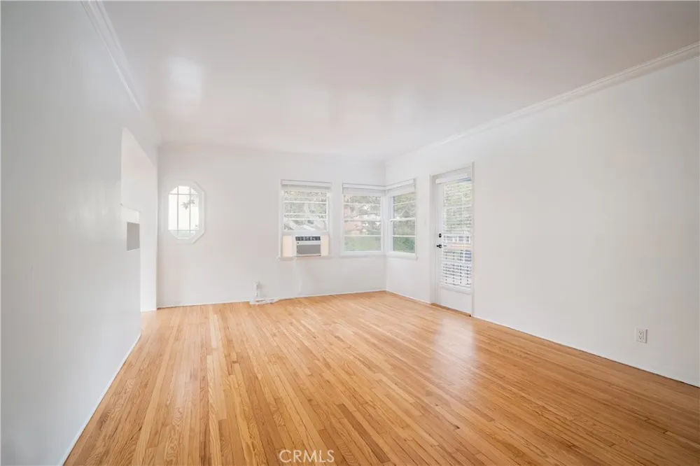 265 Swall Drive Beverly Hills, CA 90211