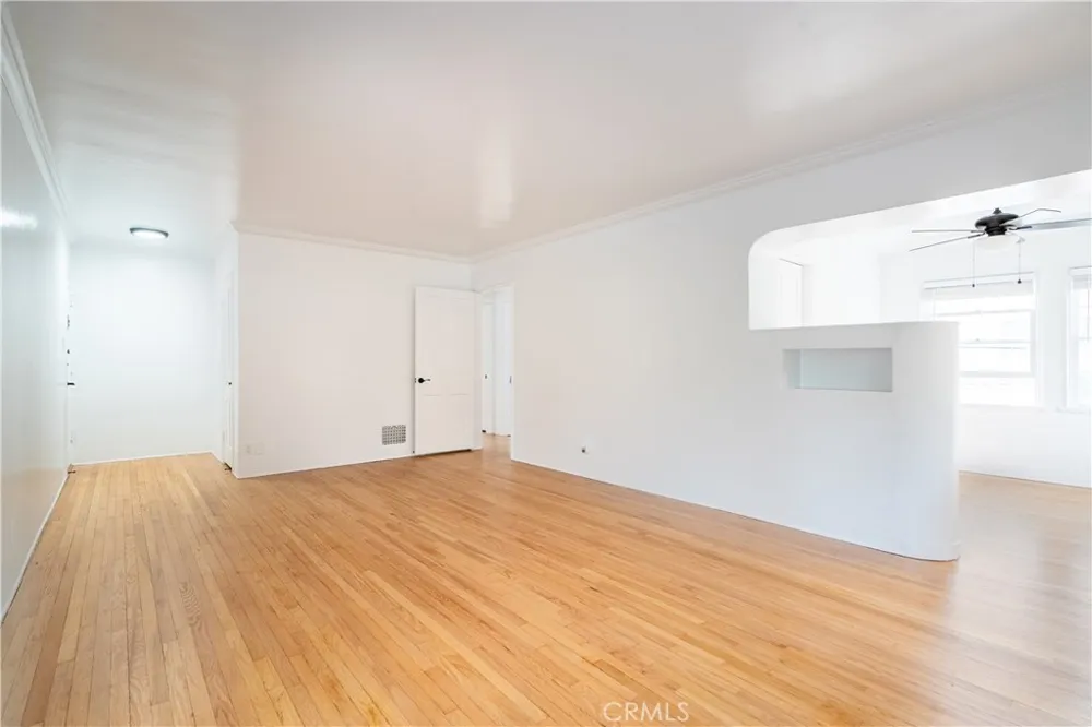 265 Swall Drive Beverly Hills, CA 90211