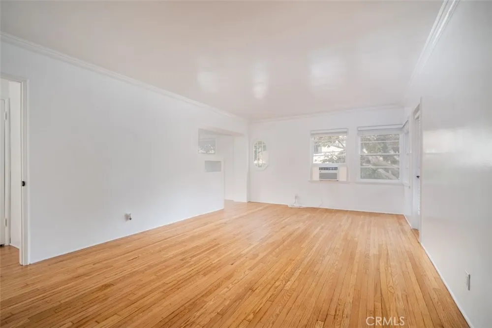 265 Swall Drive Beverly Hills, CA 90211