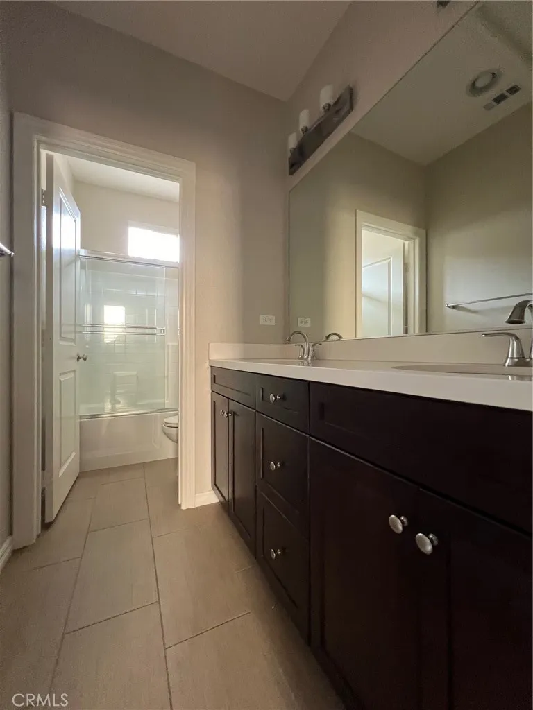 789 E Sierra Madre Azusa, CA 91702