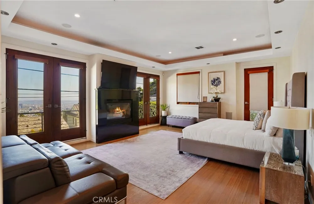 8835 Evanview Los Angeles, CA 90069