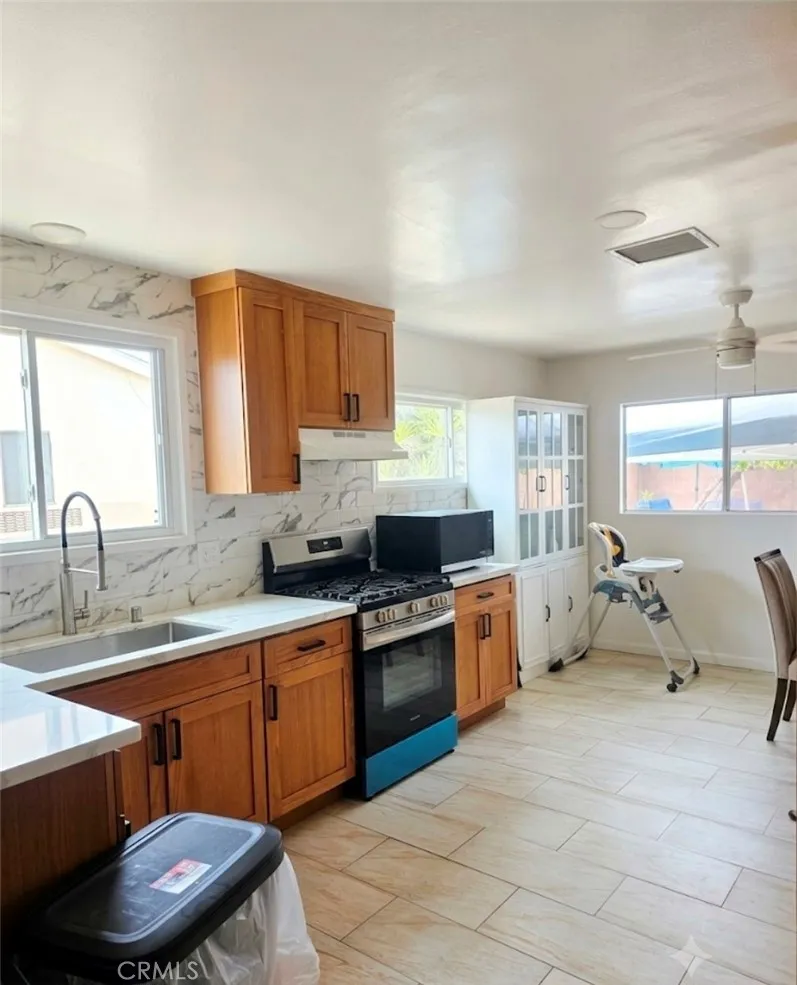 9456 Sandusky Avenue Arleta, CA 91331