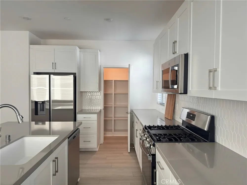 2605 Sprout #101 Corona, CA 92883