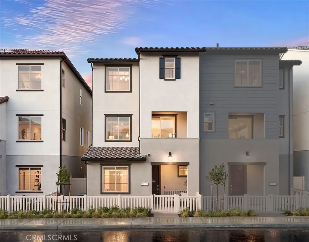 2605 Sprout #101 Corona, CA 92883