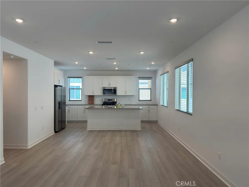2605 Sprout #101 Corona, CA 92883