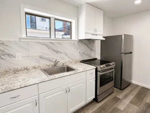 131 HUDSON ST