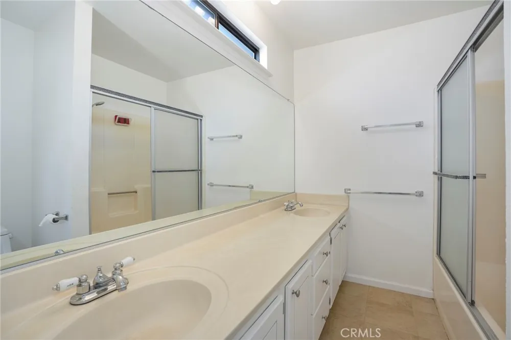 10133 E Avenue R8 Avenue Littlerock, CA 93543