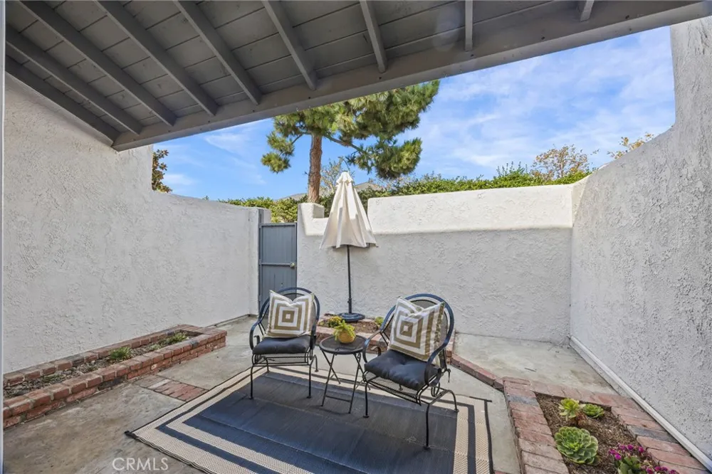 18741 Applewood Huntington Beach, CA 92646