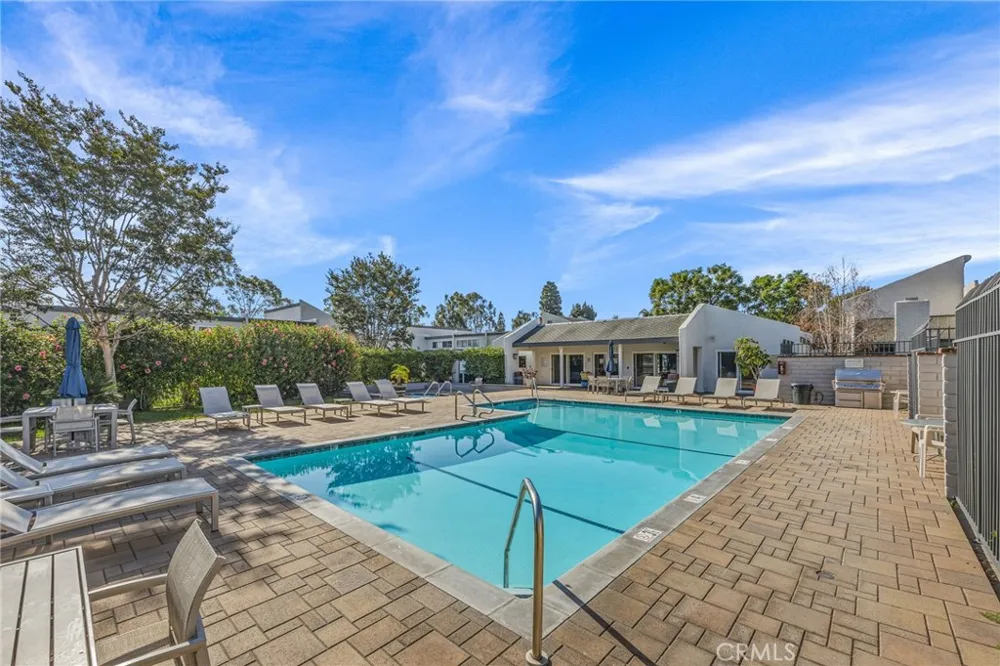 18741 Applewood Huntington Beach, CA 92646