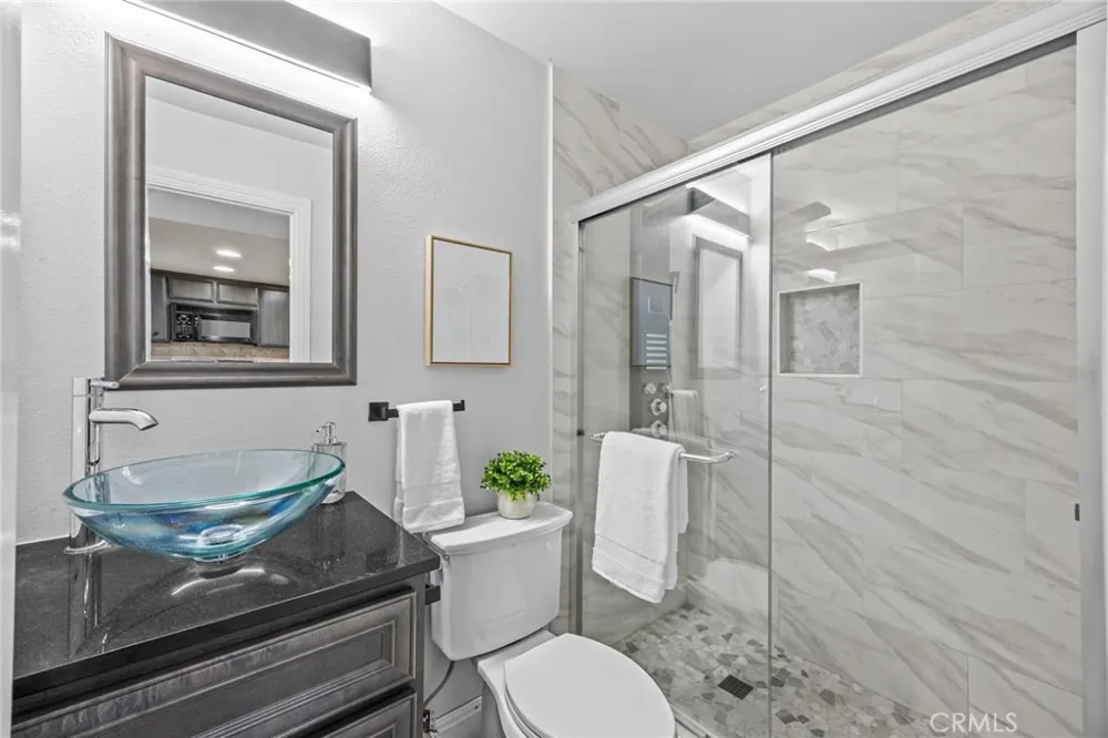 18741 Applewood Huntington Beach, CA 92646