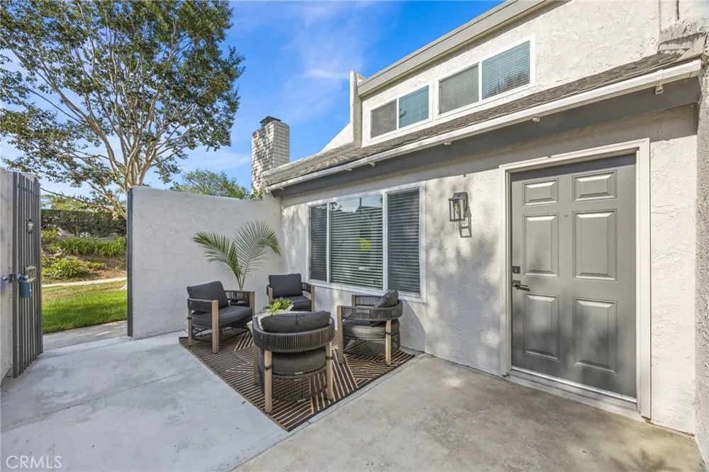 18741 Applewood Huntington Beach, CA 92646
