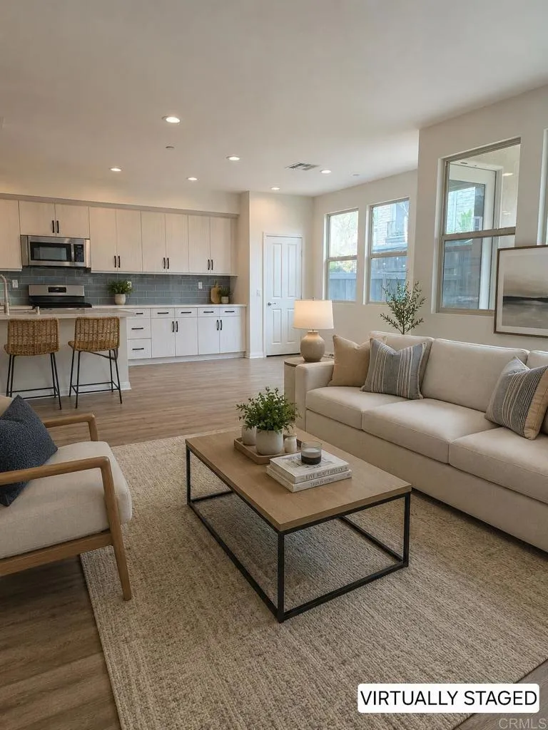 1233 Calle Pomelo #3 Chula Vista, CA 91913
