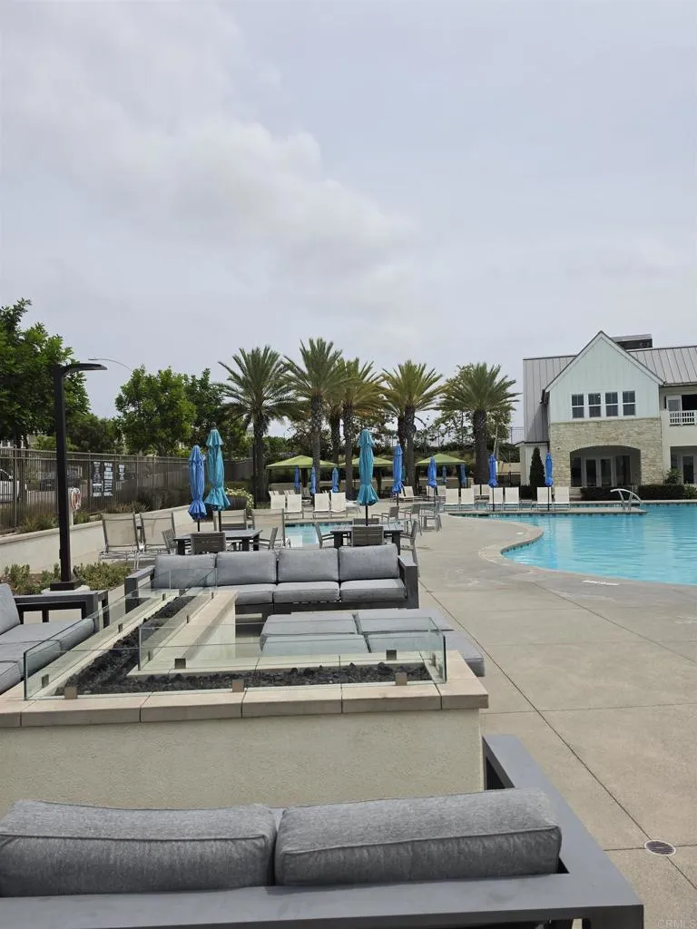 1233 Calle Pomelo #3 Chula Vista, CA 91913