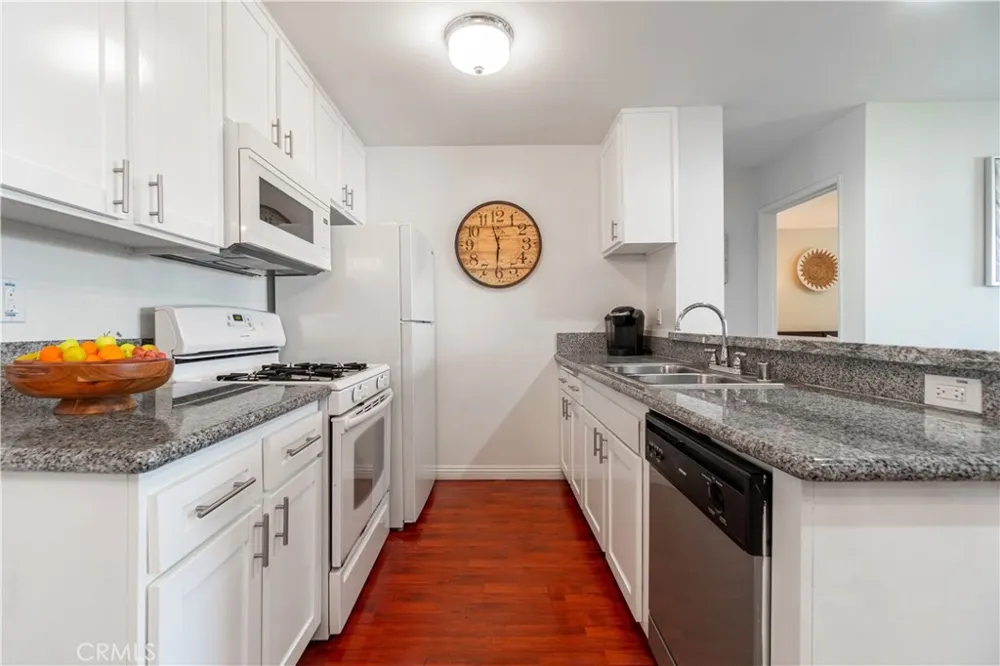 4727 W 147th #210 Lawndale, CA 90260