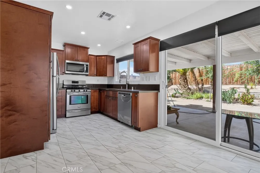 37023 Turner Drive Palmdale, CA 93550