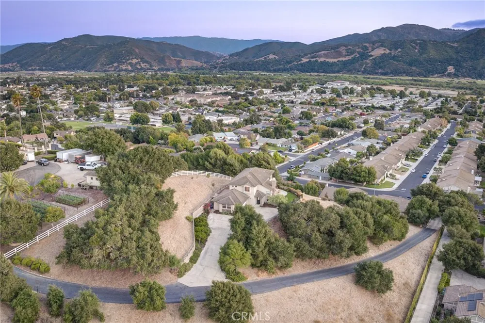 421 Via Corona Buellton, CA 93427