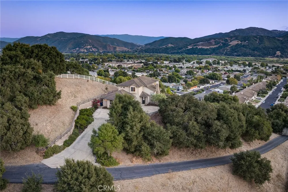 421 Via Corona Buellton, CA 93427