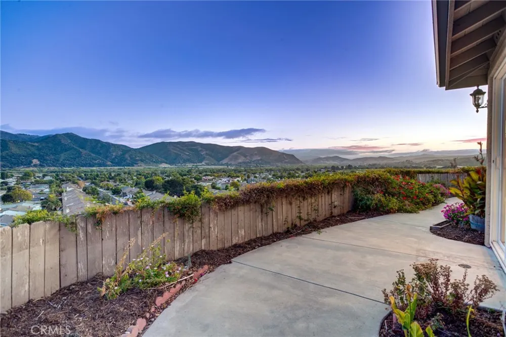 421 Via Corona Buellton, CA 93427