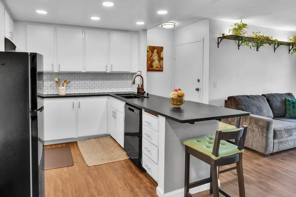 6070 Rancho Mission Road #428 San Diego, CA 92108