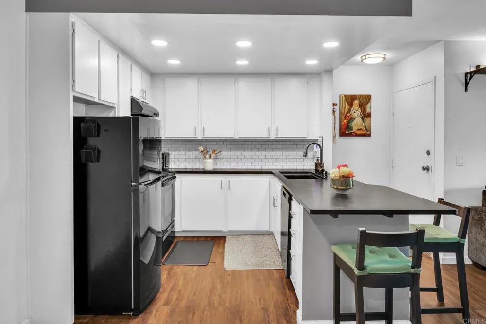 6070 Rancho Mission Road #428 San Diego, CA 92108