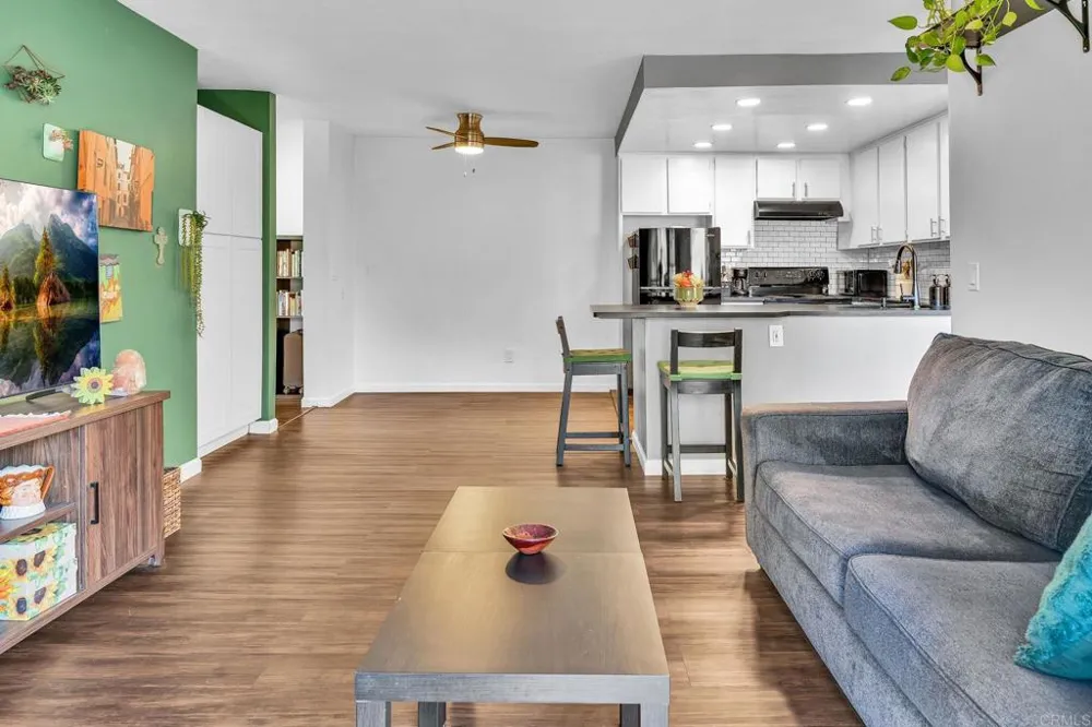 6070 Rancho Mission Road #428 San Diego, CA 92108