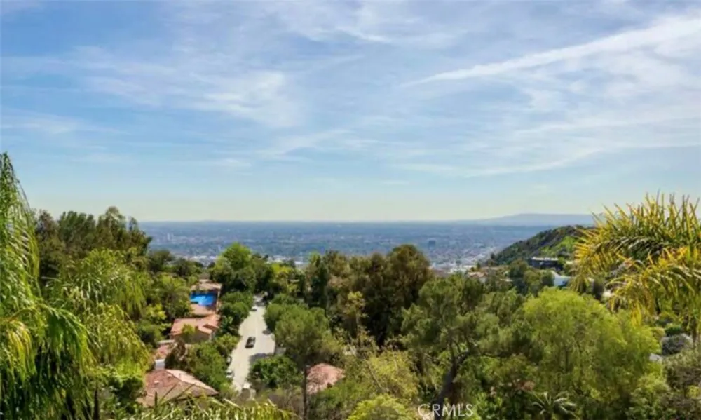 7218 Mulholland Los Angeles, CA 90068