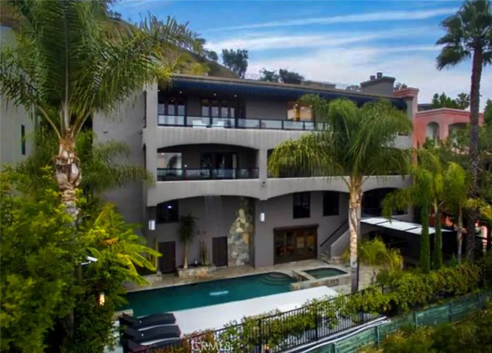 7218 Mulholland Los Angeles, CA 90068