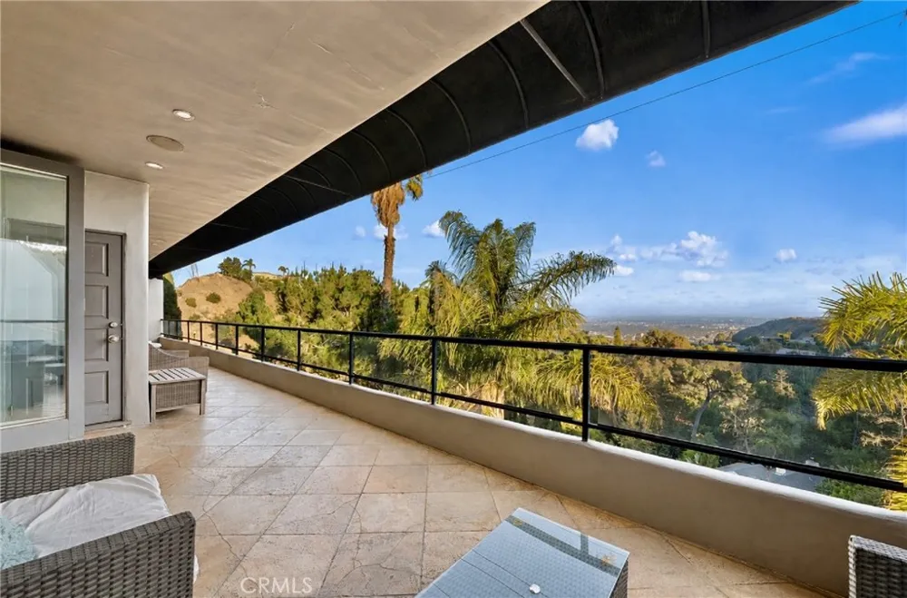 7218 Mulholland Los Angeles, CA 90068